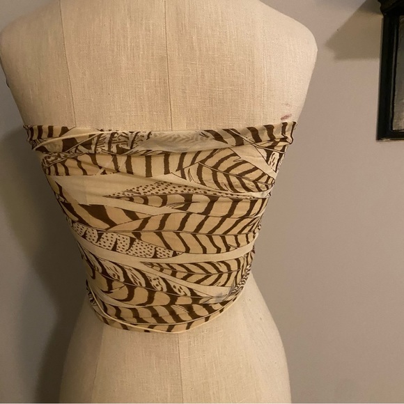 Anne Klein silk sustainable feather print sheer scarf wrap - Picture 4 of 16